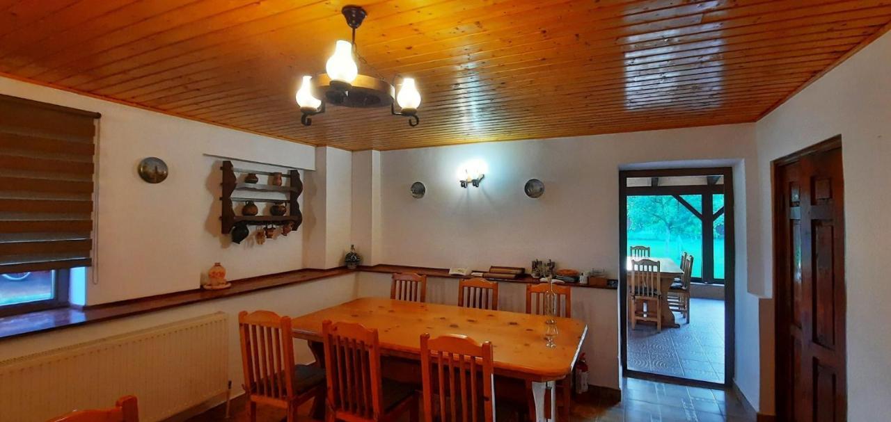 Casa Canda Salasu de Sus Buitenkant foto